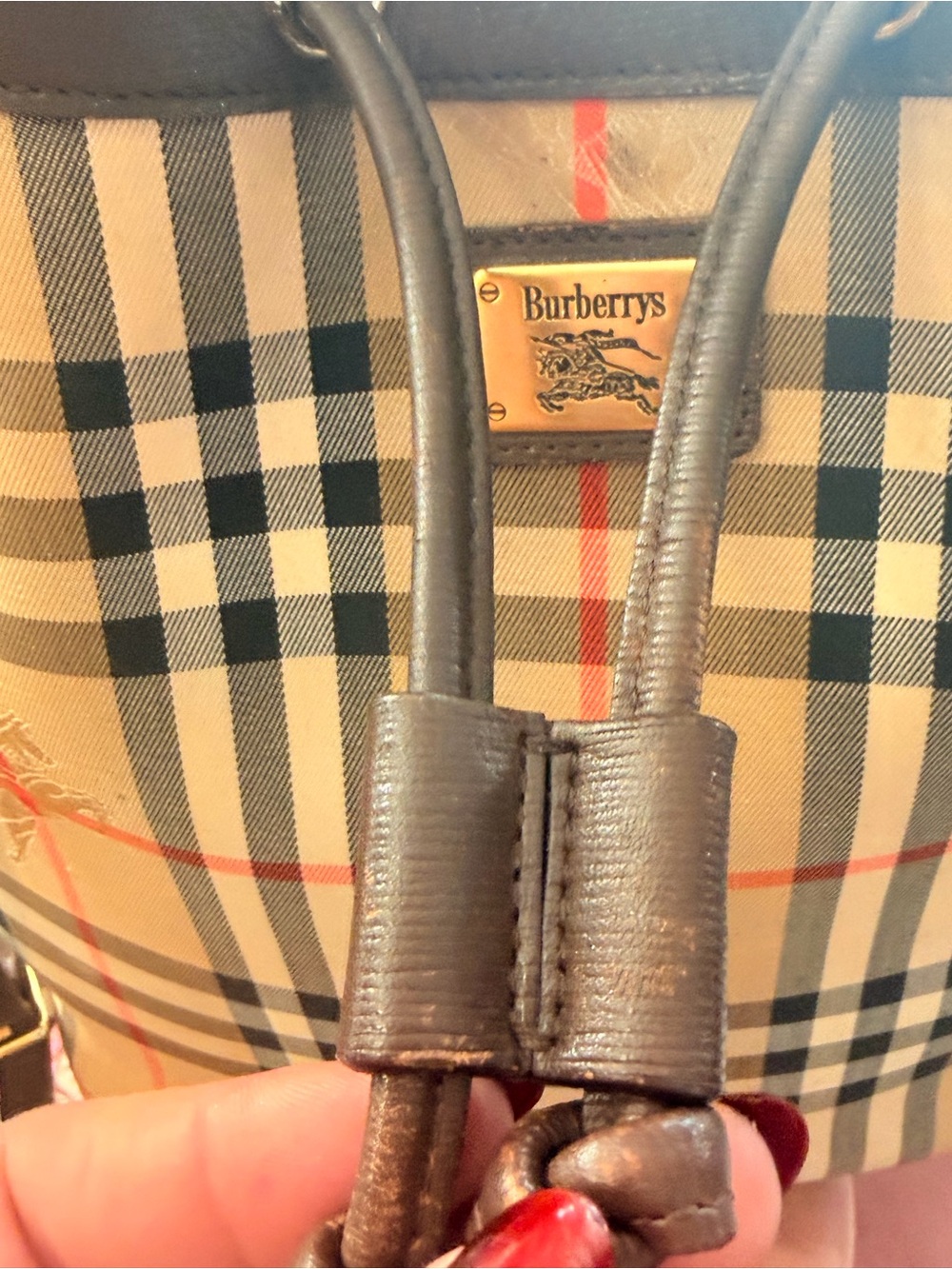 Burberry’s VINTAGE 1990 era Nova Check Bucket Bag Brown leather - Picture 9 of 14